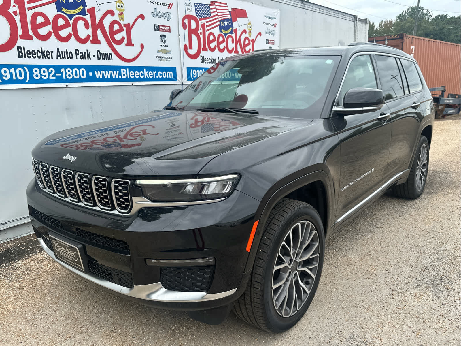 New 2025 Jeep Grand Cherokee L Summit AWD/4WD image 6