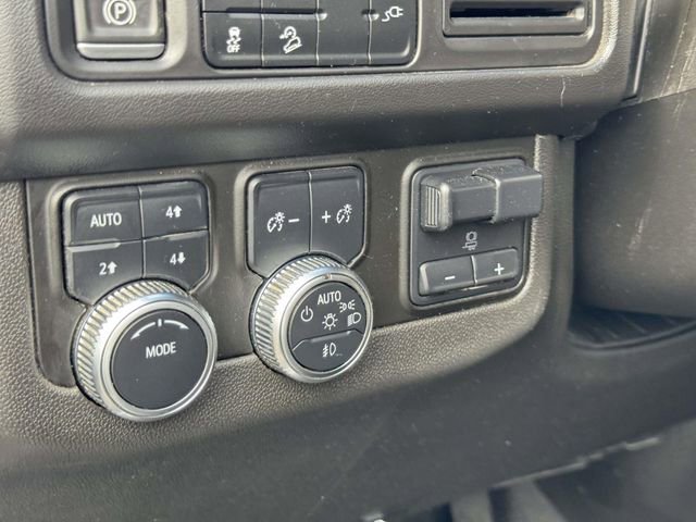 Used 2022 GMC Yukon AT4 w/ Max Trailering Package AWD/4WD image 27