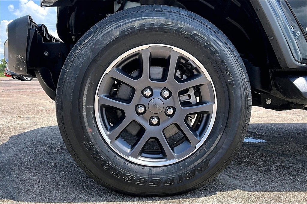 Used 2020 Jeep Gladiator Overland image 33