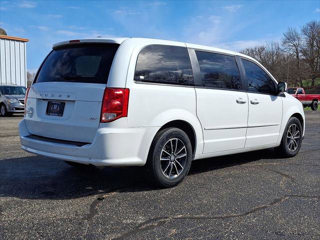 Used 2017 Dodge Grand Caravan GT image 25