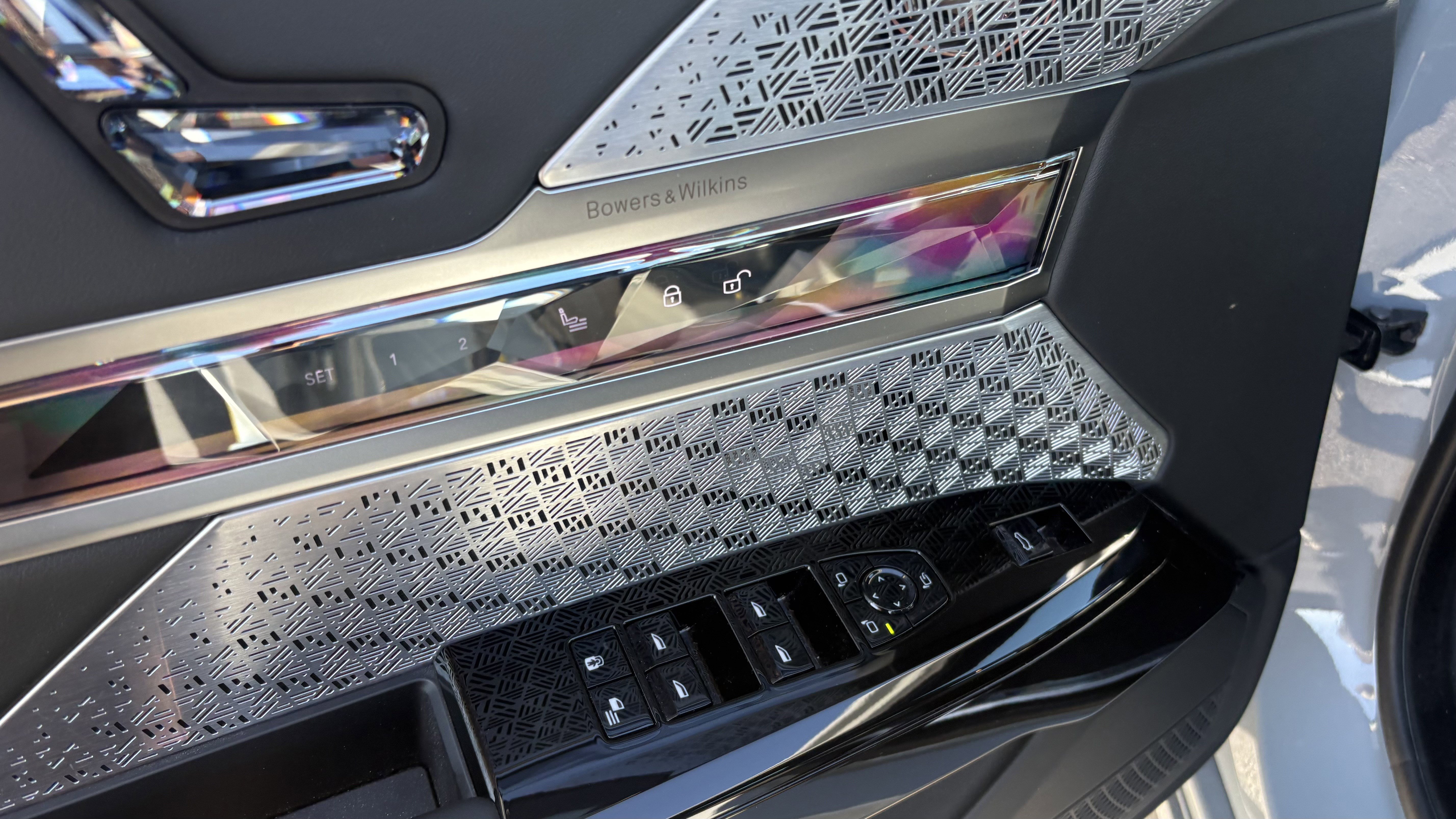 Certified 2023 BMW i7 xDrive60 w/ Executive Package 2 AWD/4WD image 17