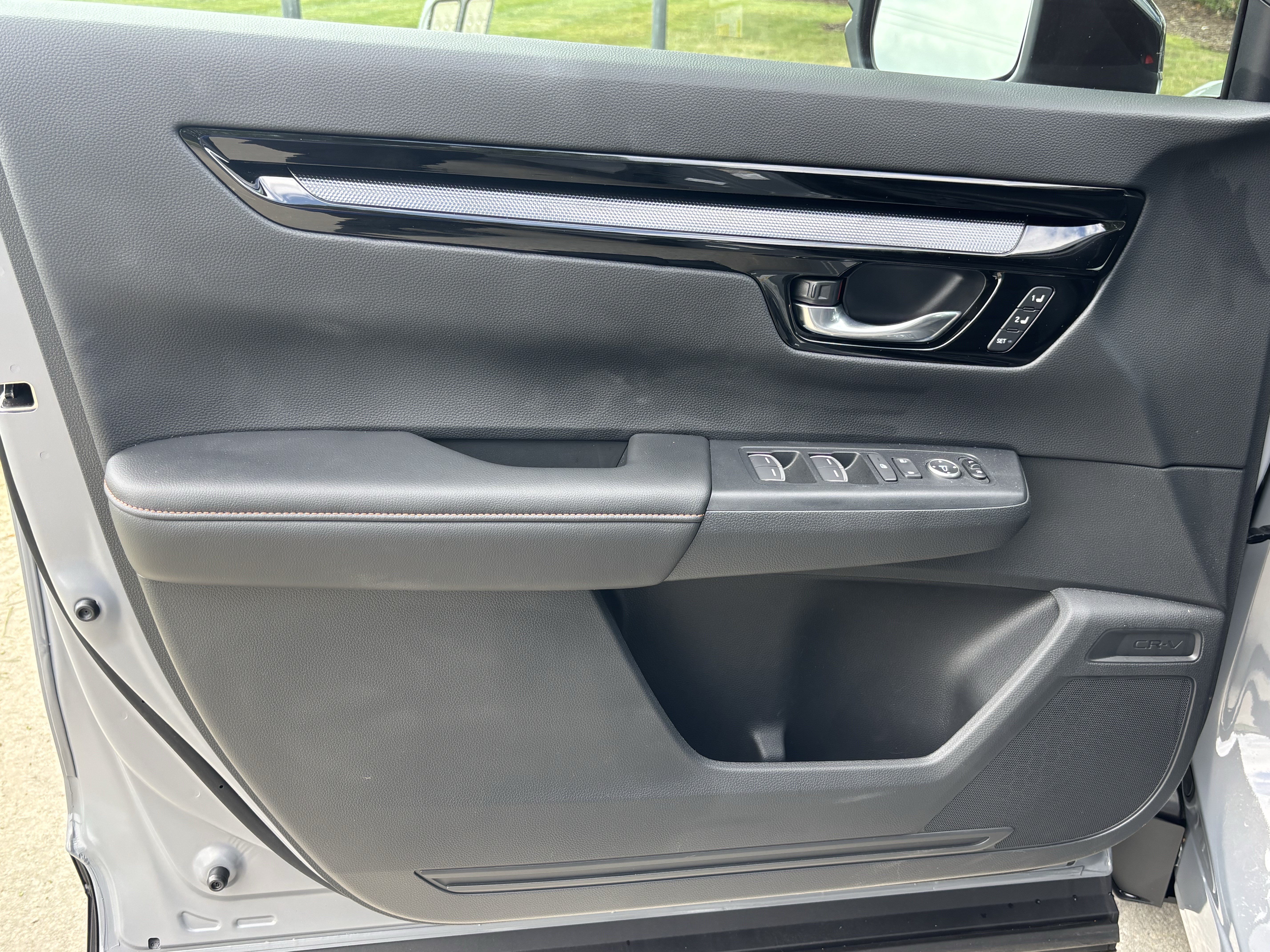 Used 2026 Honda CR-V Sport Touring image 13