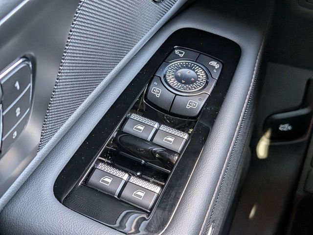 New 2026 Lincoln Nautilus Reserve w/ Jet Appearance Package AWD/4WD image 29
