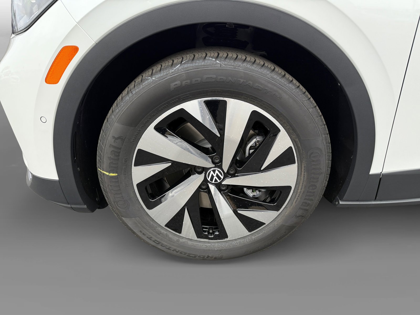 New 2025 Volkswagen ID.4 Pro RWD image 9