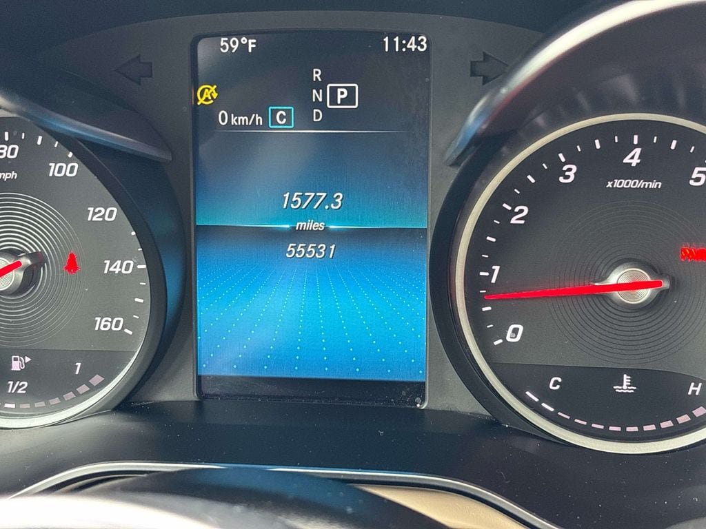 Used 2021 Mercedes-Benz GLC 300 4MATIC image 21