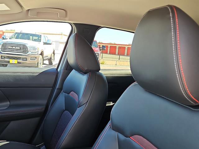 Used 2025 Nissan Kicks SR image 11