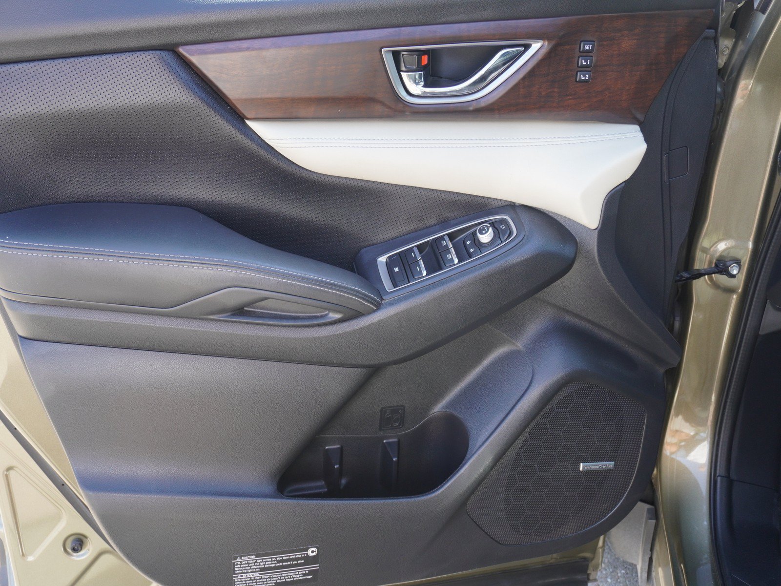 Used 2022 Subaru Ascent Touring AWD/4WD image 23