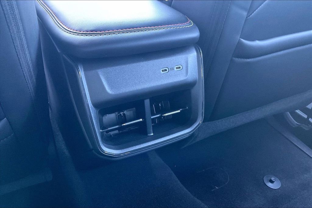 Used 2025 Dodge Charger R/T w/ Quick Order Package 25M R/T image 33