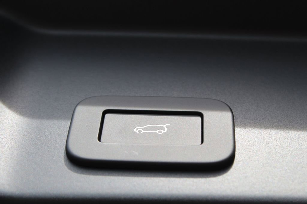 Used 2026 Land Rover Range Rover Evoque S AWD/4WD image 22