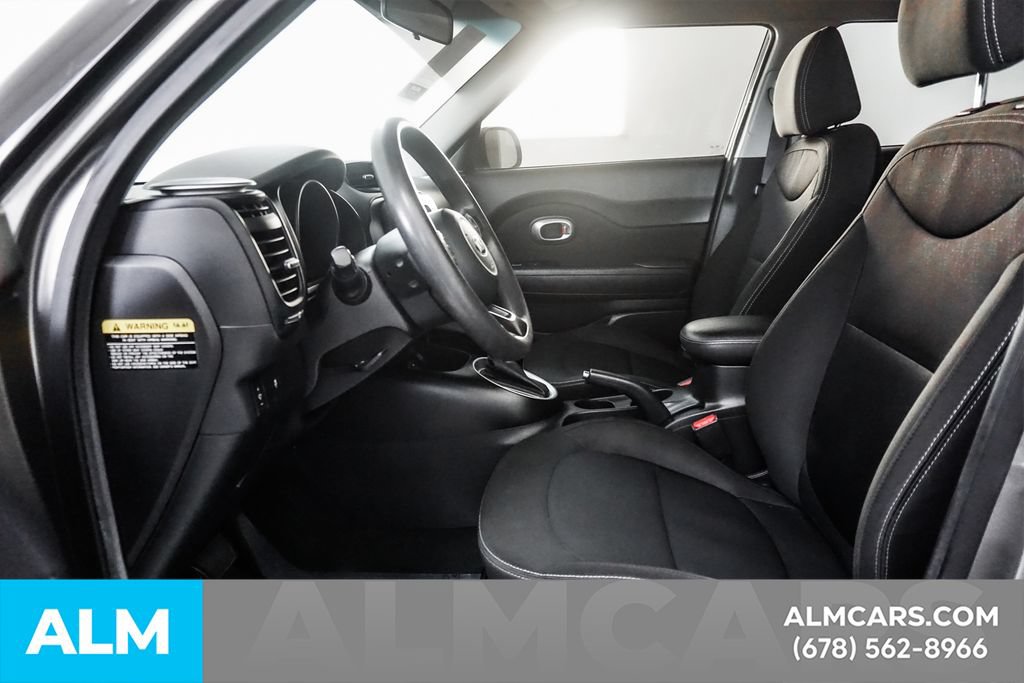 Used 2018 Kia Soul FWD image 16