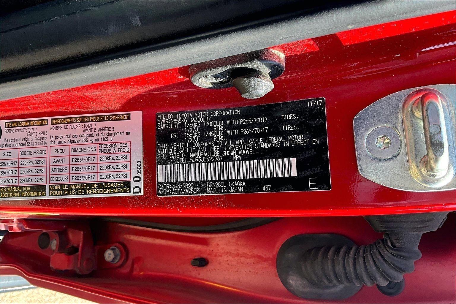 Used 2018 Toyota 4Runner SR5 AWD/4WD image 4
