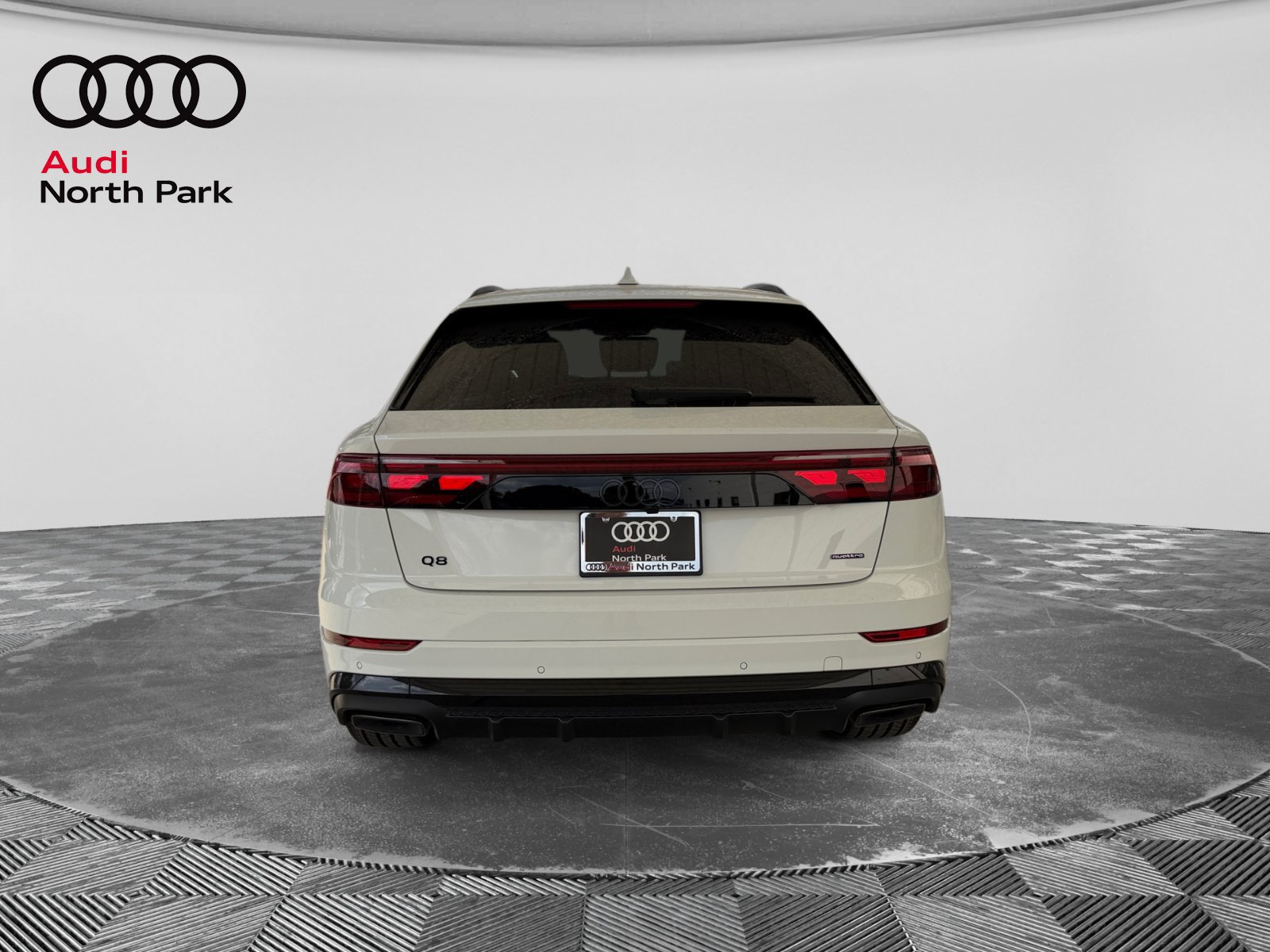 New 2027 Audi Q8 Prestige AWD/4WD image 4