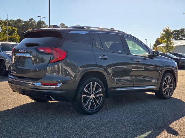 Used 2019 GMC Terrain Denali w/ Advanced Safety Package FWD image 5