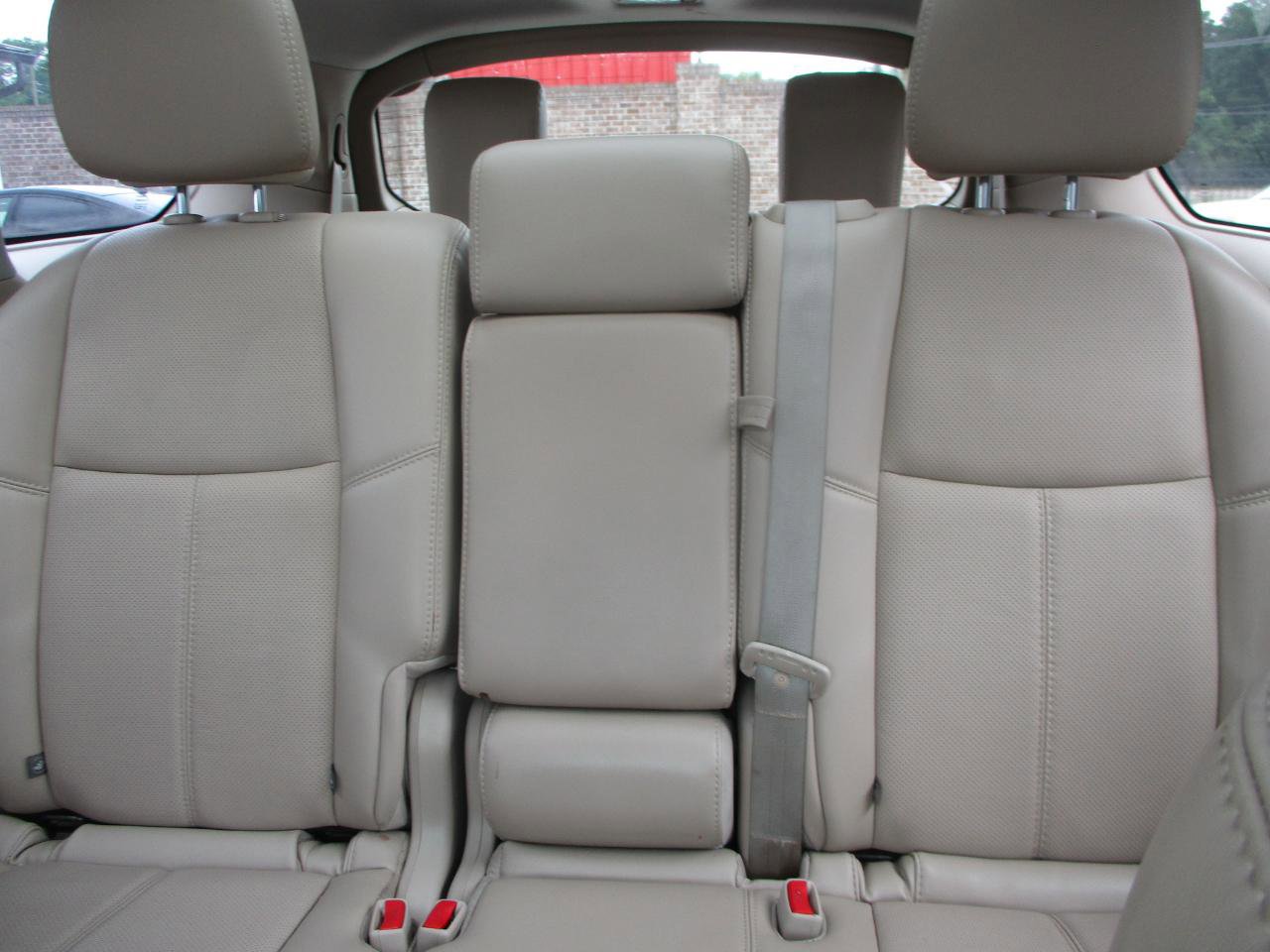 Used 2019 Nissan Pathfinder Platinum FWD image 16