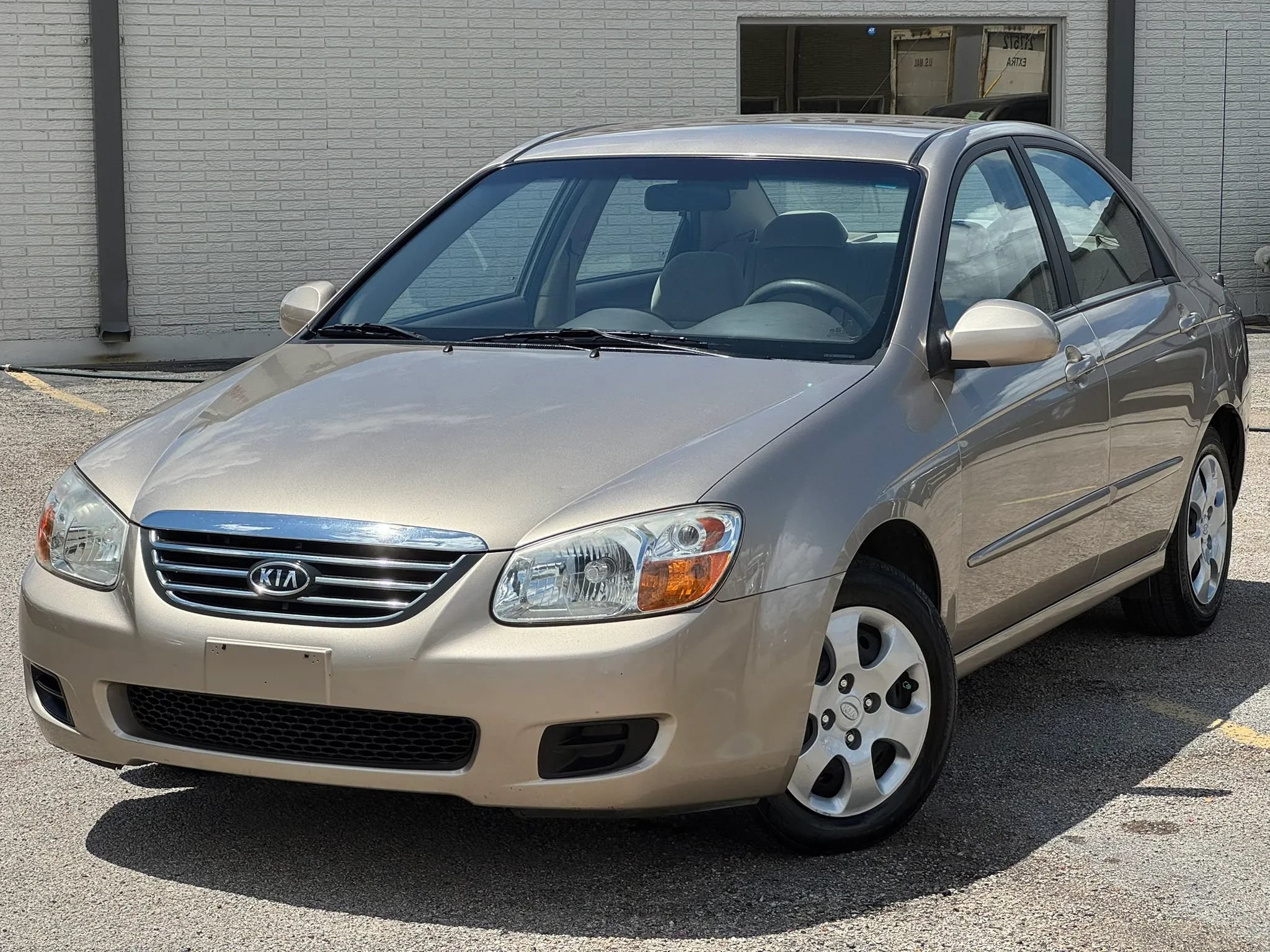 Used 2008 Kia Spectra EX FWD image 2