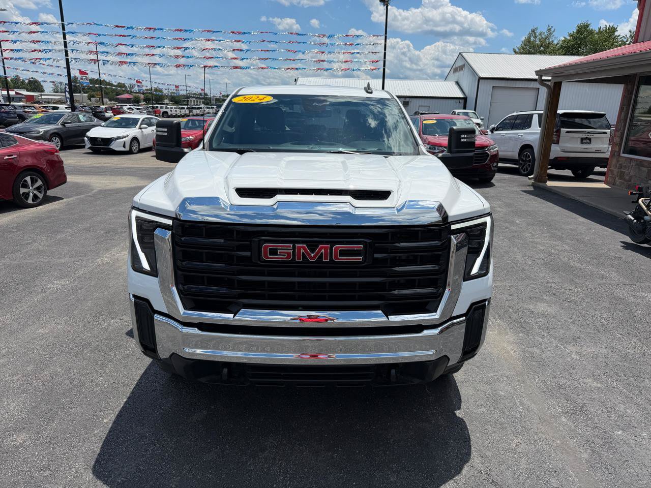 Used 2024 GMC Sierra 2500 Pro AWD/4WD image 10