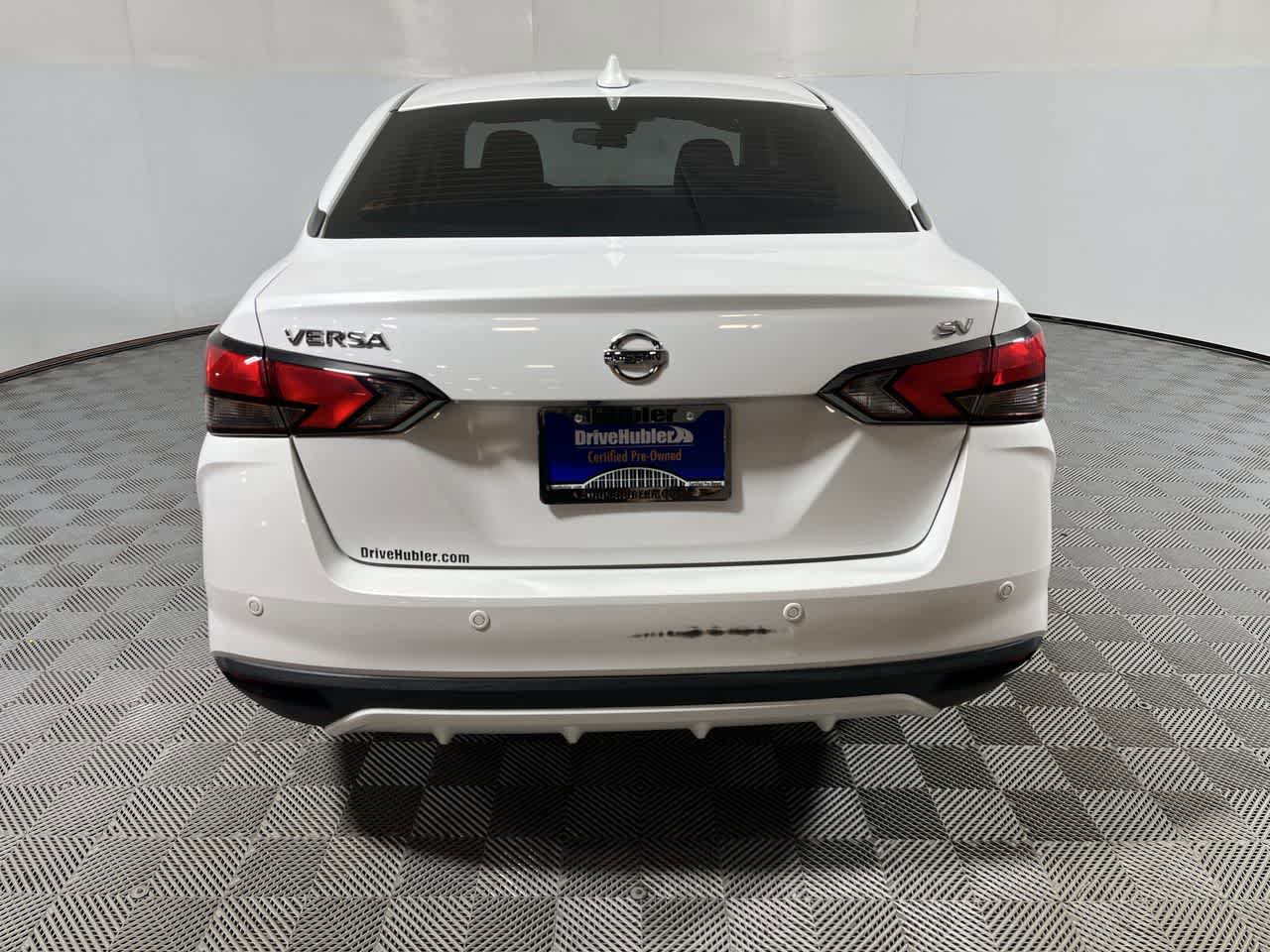 Used 2022 Nissan Versa SV FWD image 7