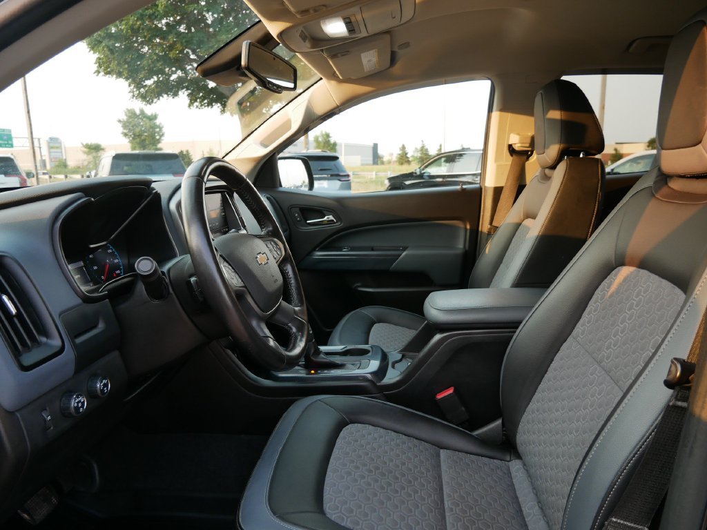 Used 2021 Chevrolet Colorado Z71 w/ Safety Package AWD/4WD image 9