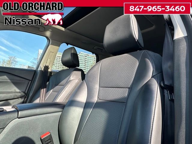 Used 2024 Nissan Rogue SV w/ SV Premium Package AWD/4WD image 11