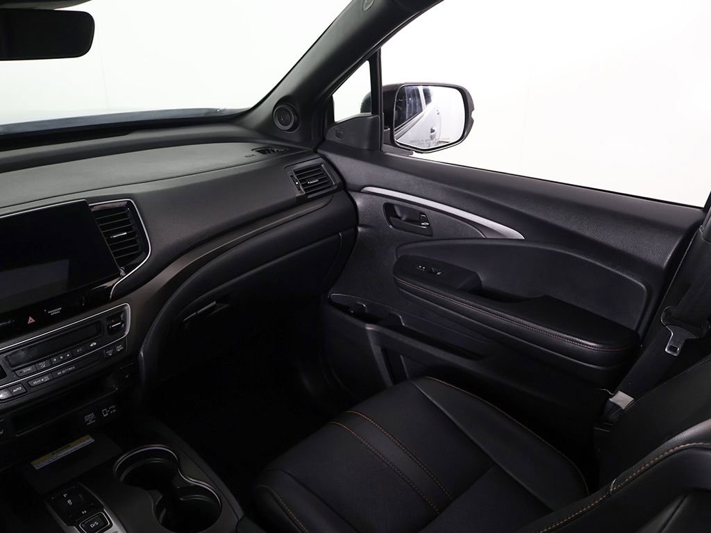 Used 2023 Honda Passport TrailSport image 38