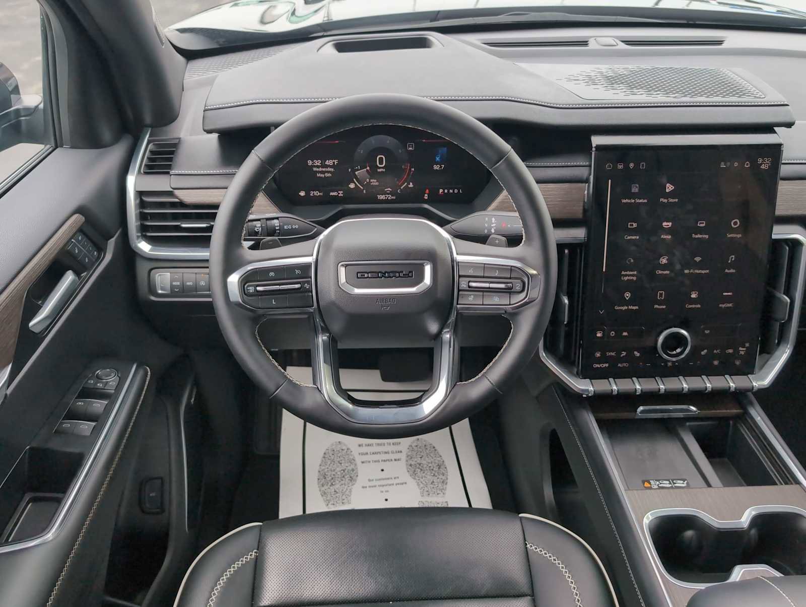 Used 2024 GMC Acadia Denali AWD/4WD image 10