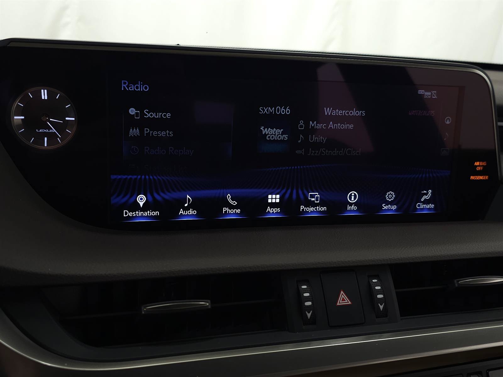 Used 2020 Lexus ES 300h w/ Accessory Package 2 FWD image 23