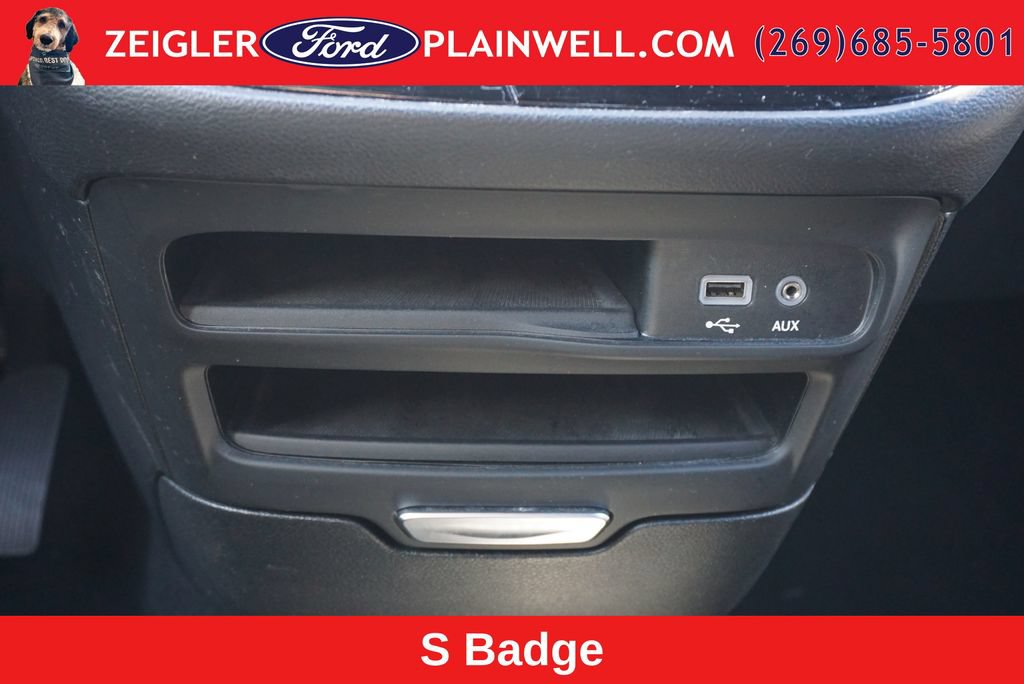 Used 2020 Chrysler Pacifica Touring w/ Advanced Safetytec Group FWD image 27