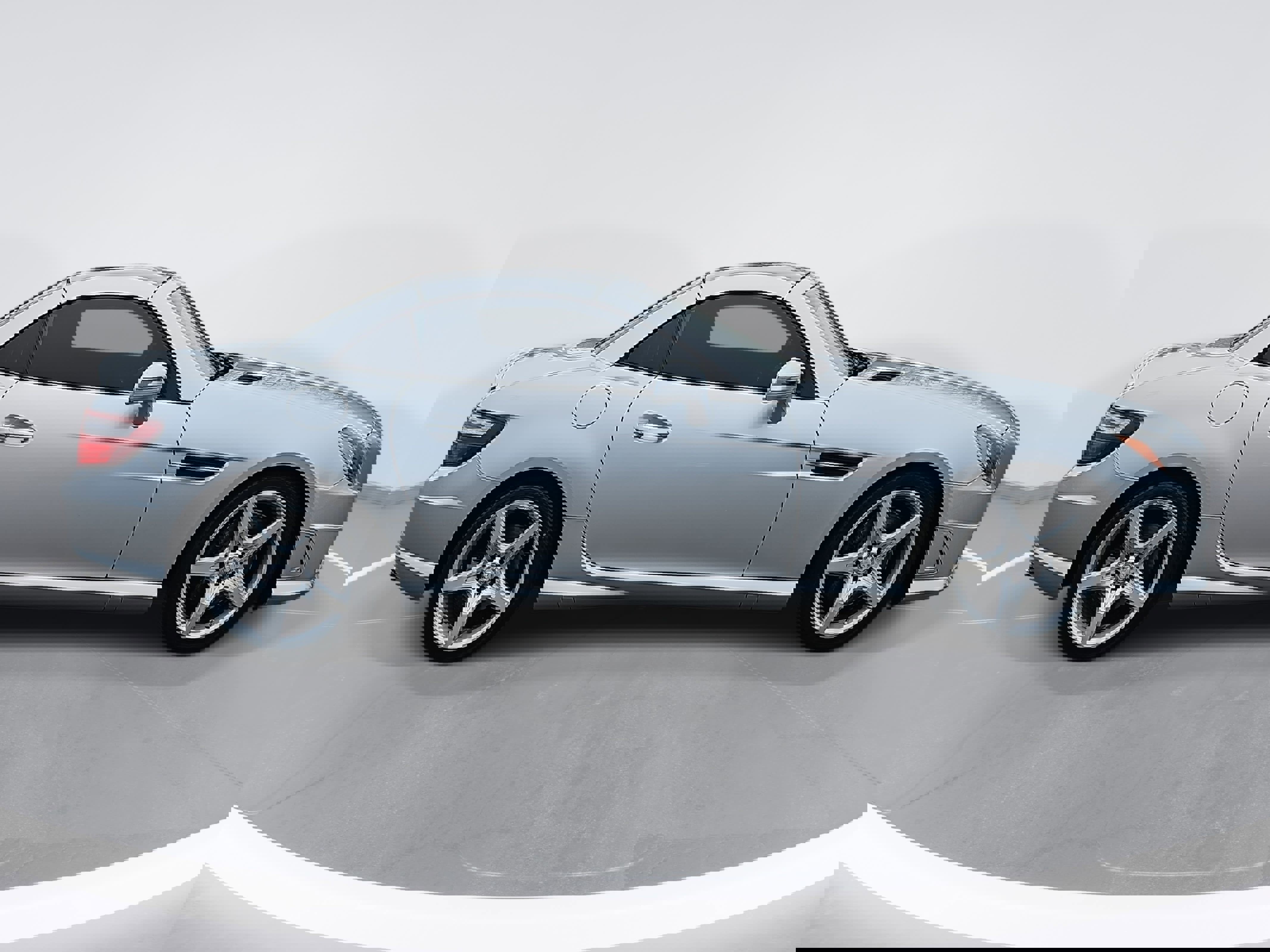 Used 2014 Mercedes-Benz SLK 350 image 4