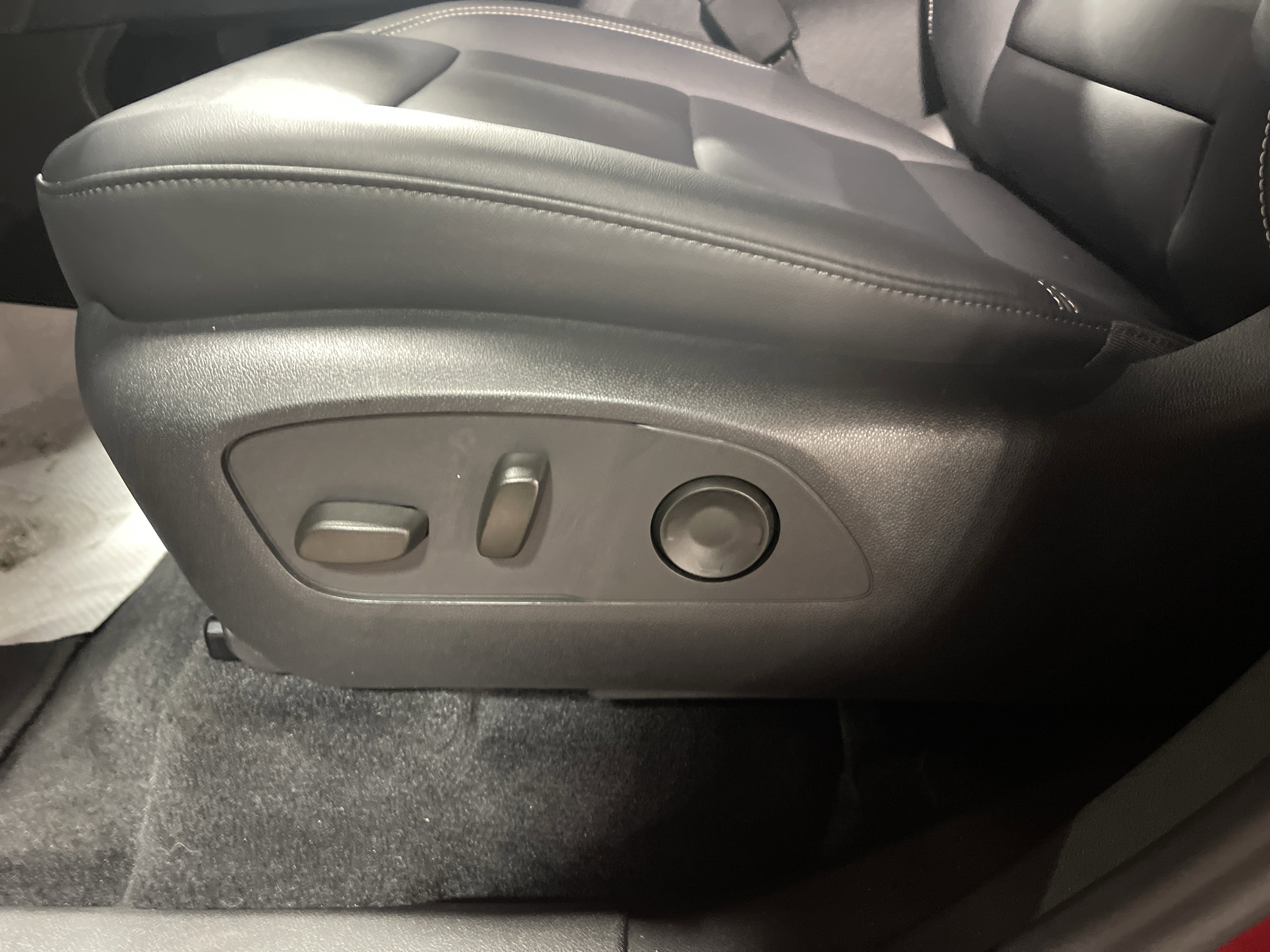 Used 2024 GMC Acadia Elevation image 10