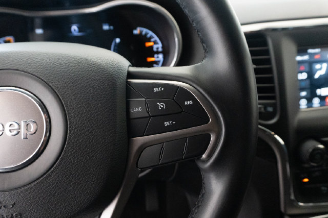 Used 2021 Jeep Grand Cherokee Laredo RWD image 13