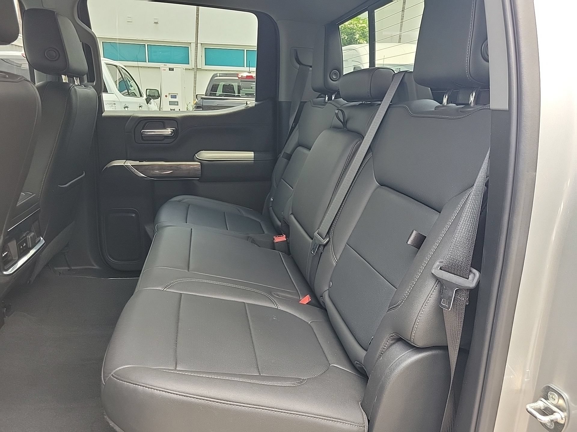 Used 2021 Chevrolet Silverado 1500 LTZ w/ Z71 Off-Road Package AWD/4WD image 16