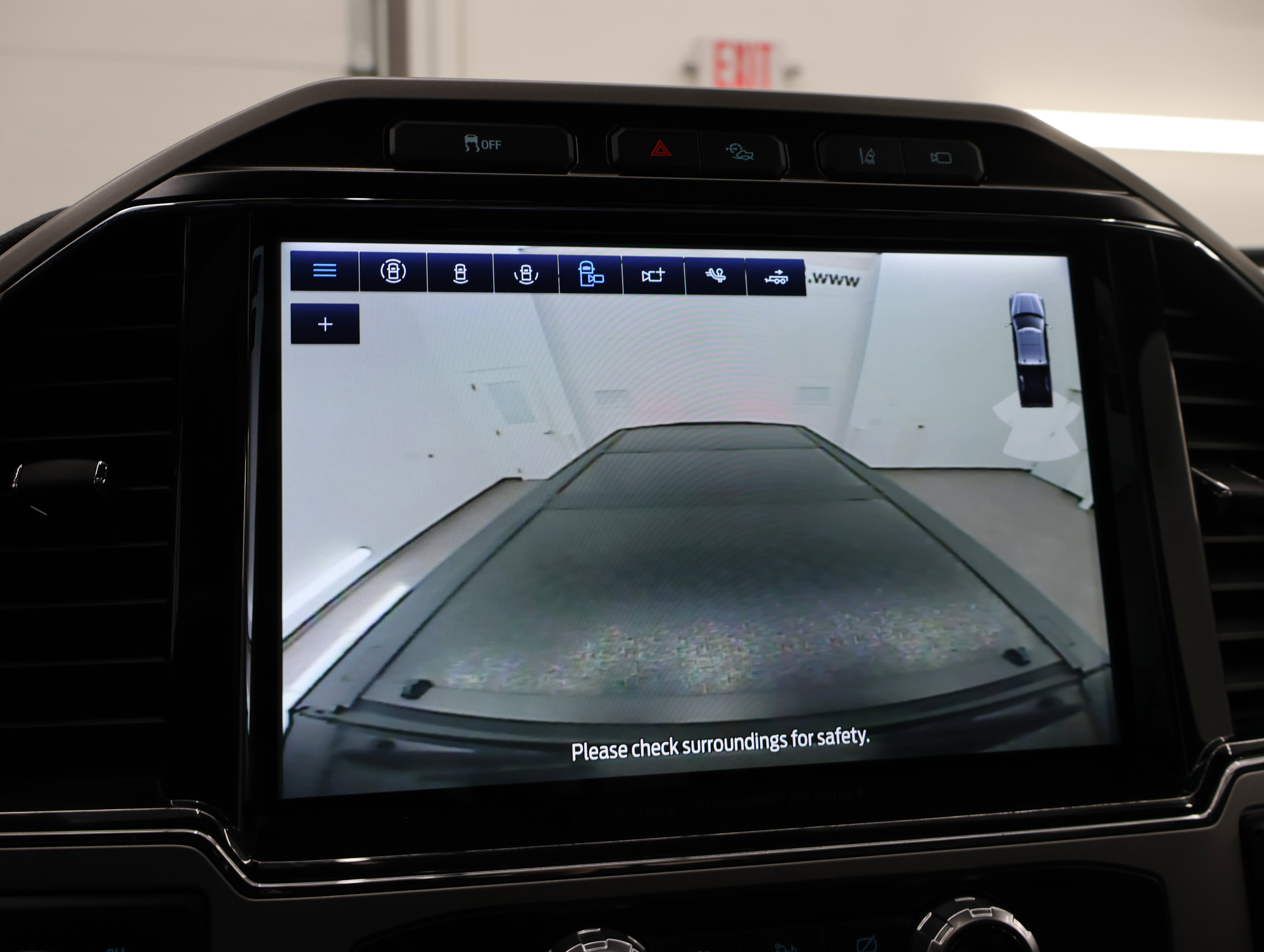 Used 2022 Ford F250 Lariat w/ Tremor Off-Road Package image 21