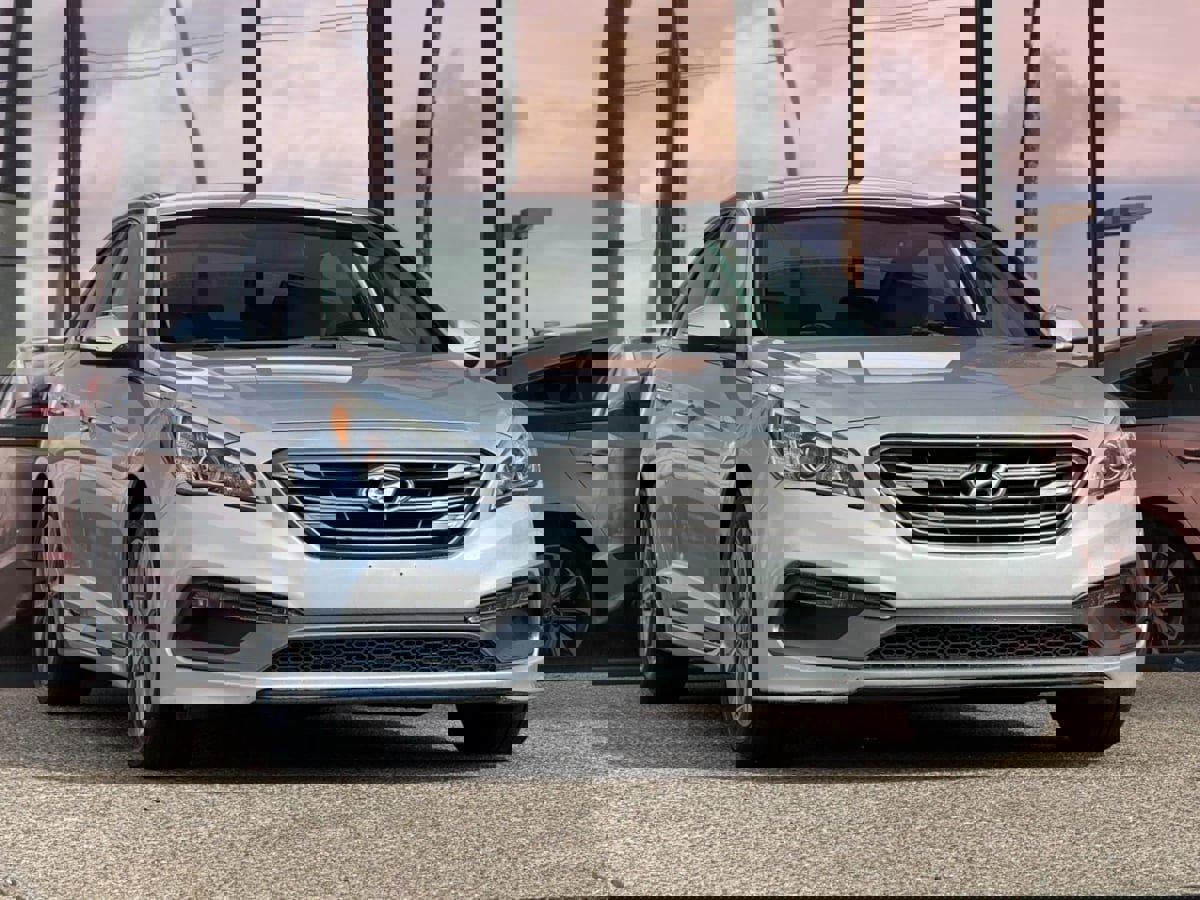 Used 2016 Hyundai Sonata Limited image 16