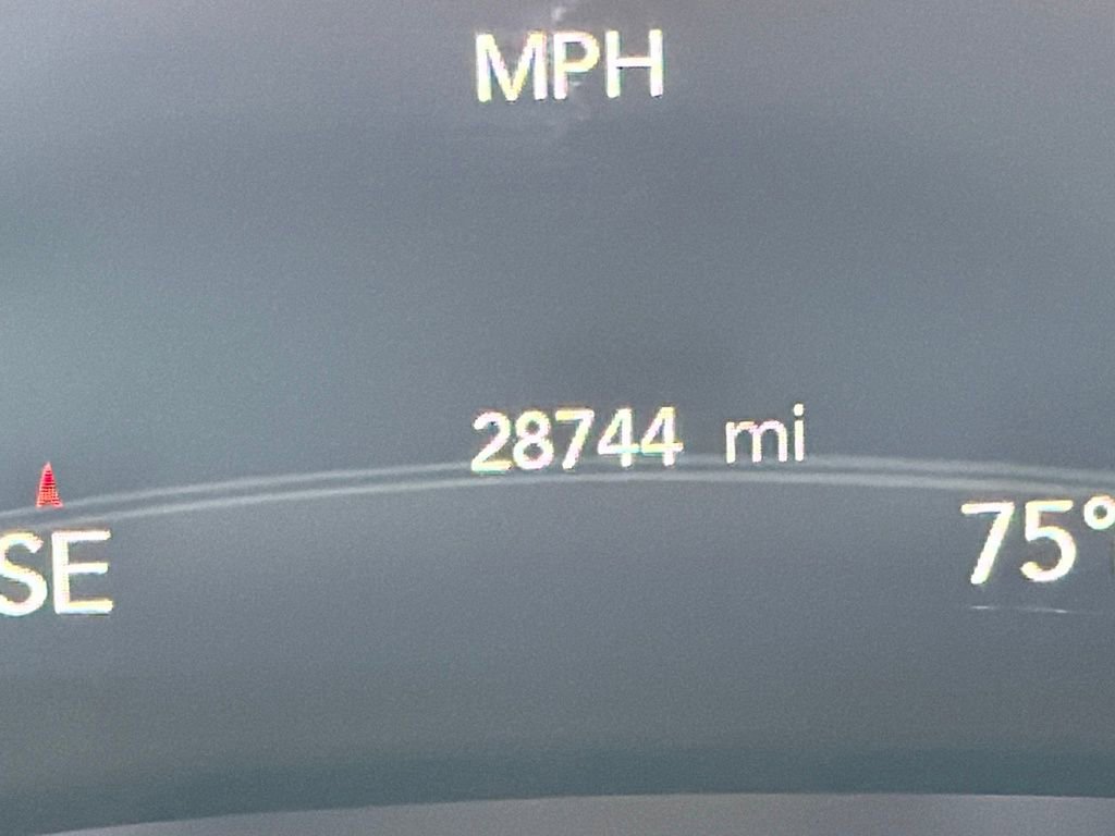 Used 2025 Chrysler Pacifica Select image 19