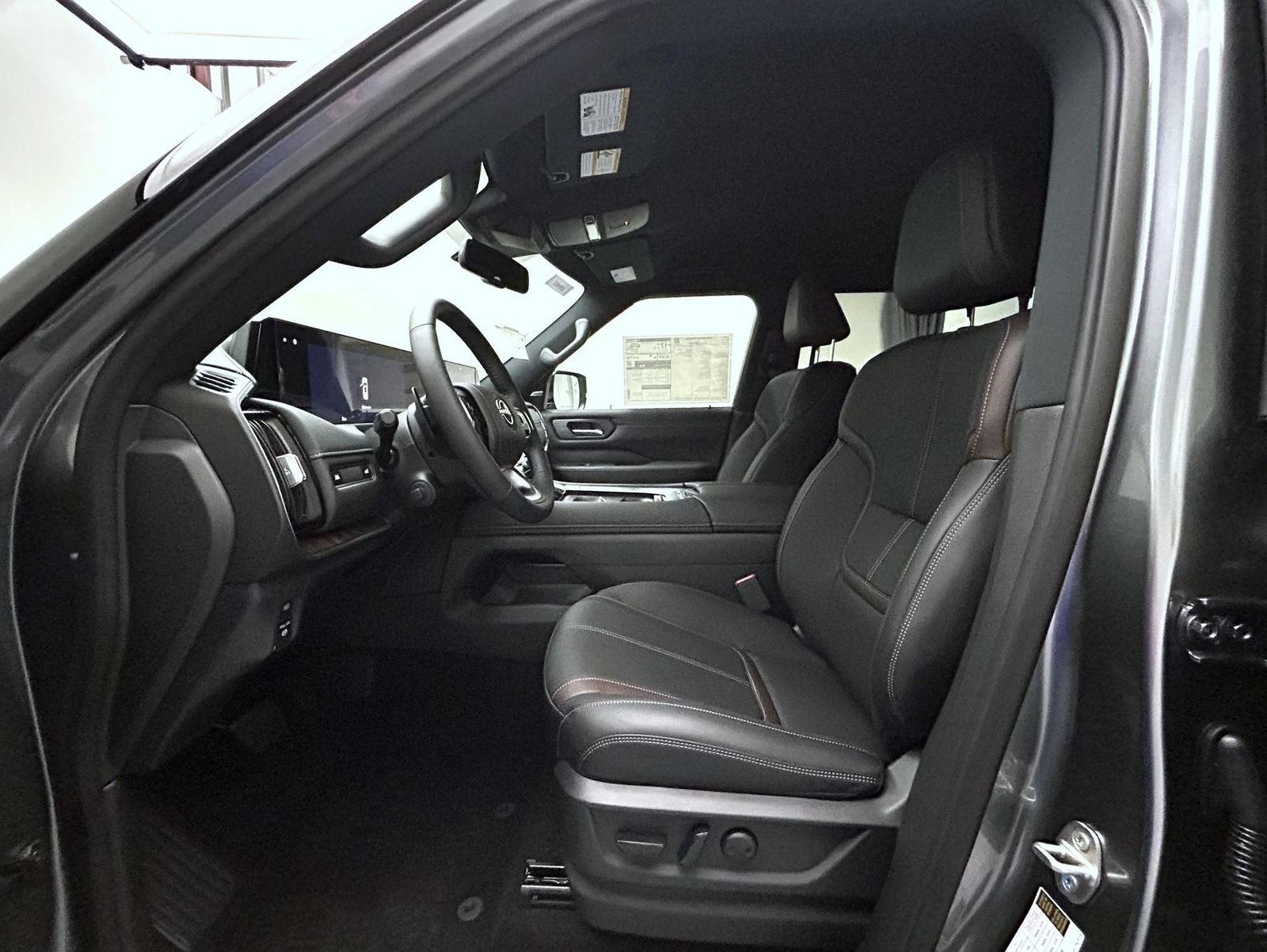 New 2026 Nissan Armada SL w/ Captain's Chari Seat Package AWD/4WD image 10