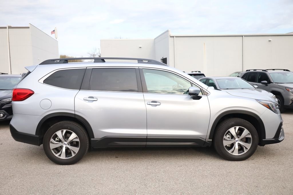 Certified 2025 Subaru Ascent Premium image 5