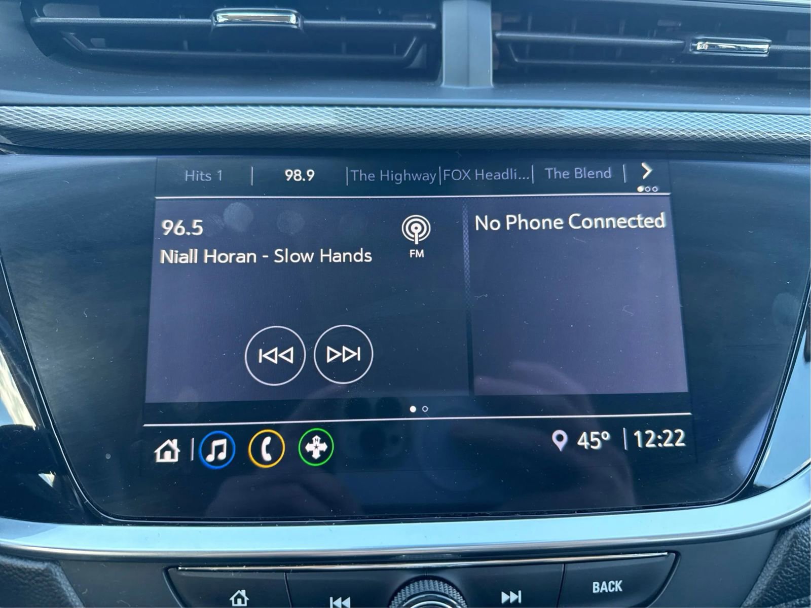 Used 2020 Buick Encore GX Preferred w/ Cold Weather Comfort Package AWD/4WD image 48