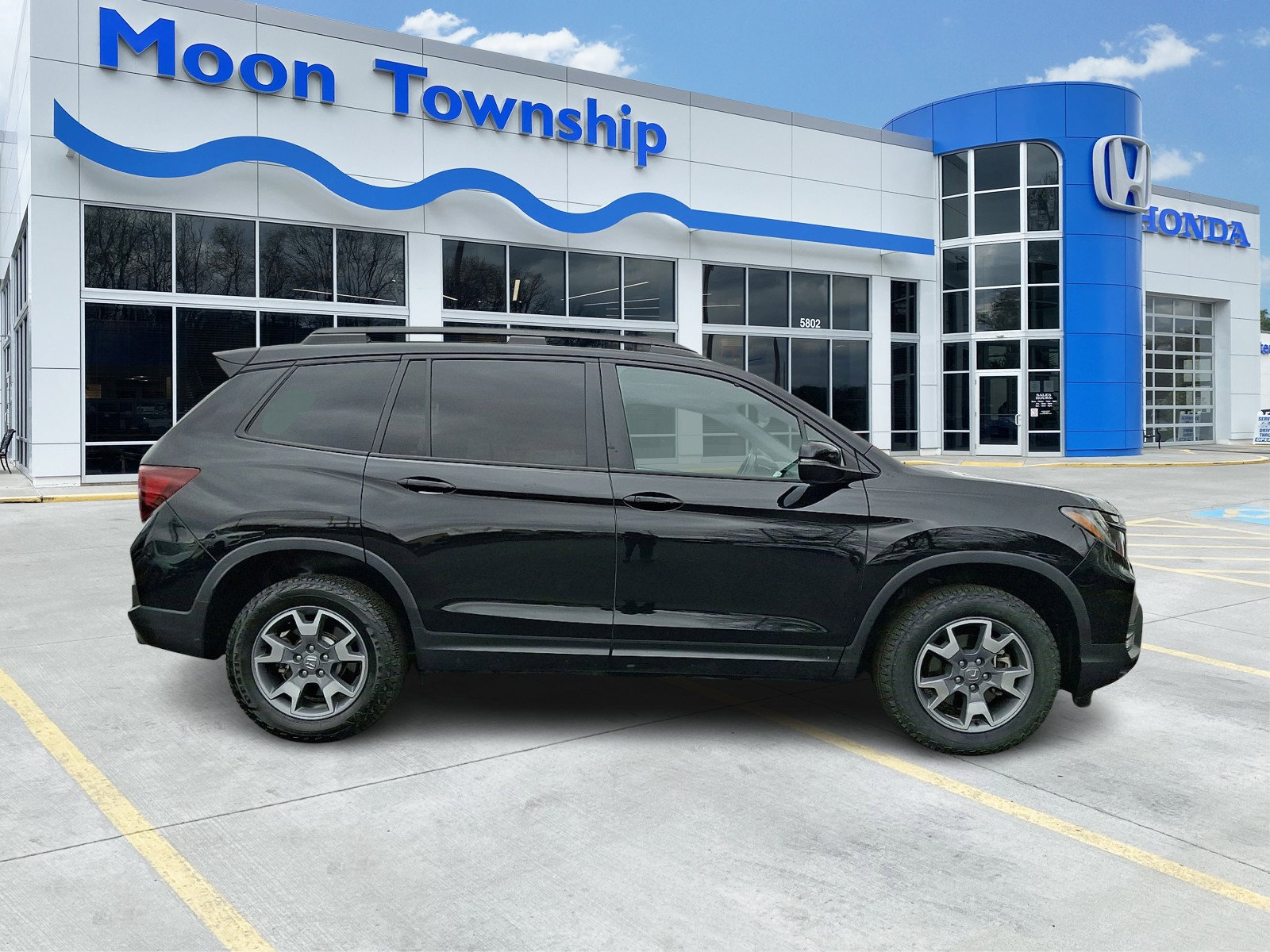 Used 2023 Honda Passport TrailSport image 7