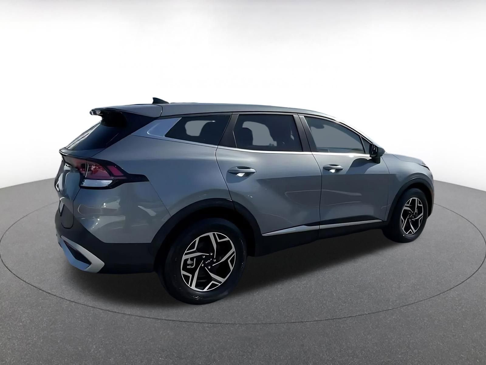 Used 2025 Kia Sportage LX FWD image 15