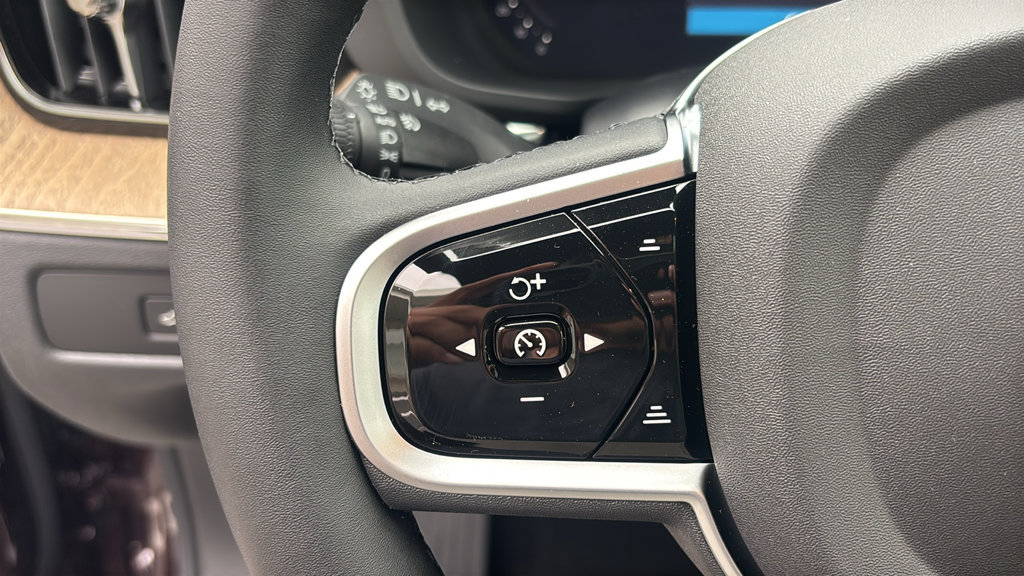New 2026 Volvo XC60 B5 Plus w/ Climate Package AWD/4WD image 16