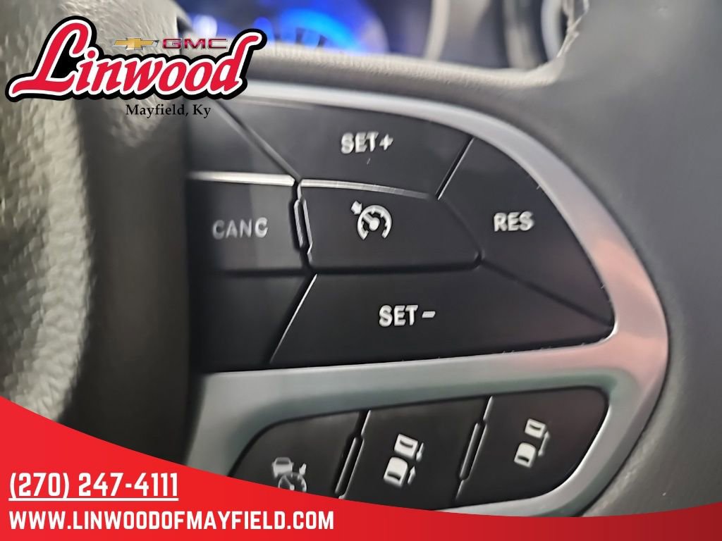 Used 2024 Chrysler Pacifica Touring-L FWD image 19