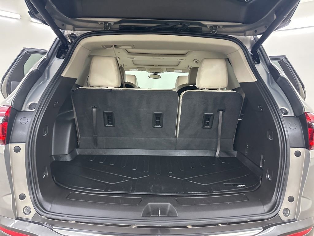 Used 2019 Buick Enclave Essence image 28