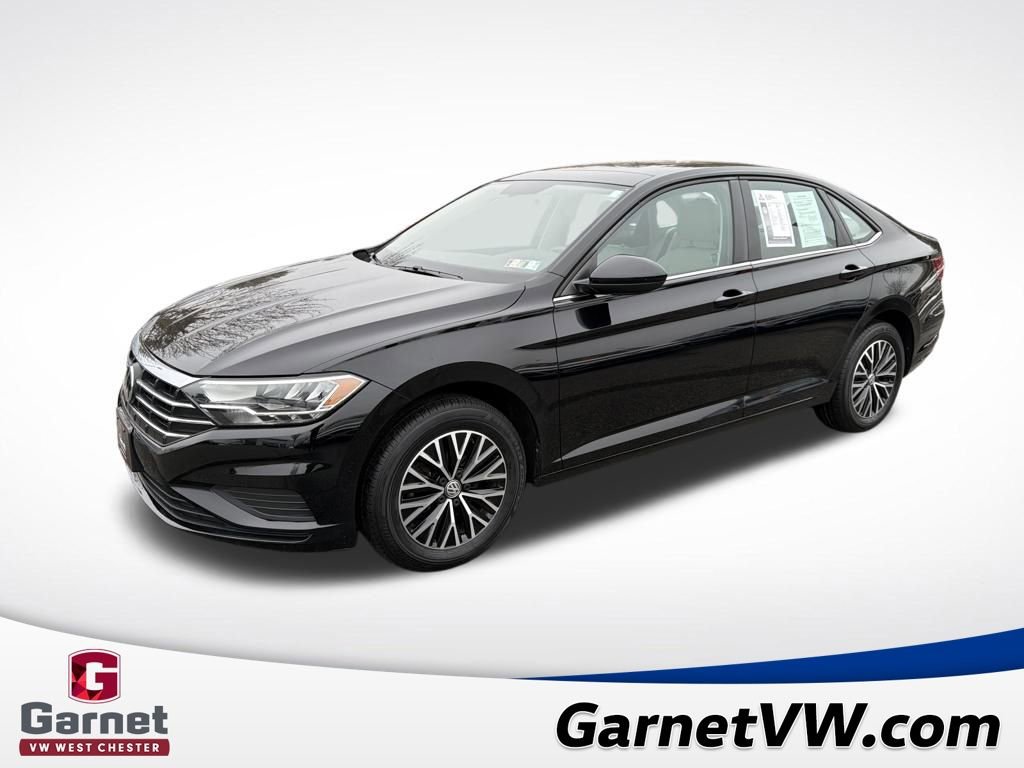 Used 2020 Volkswagen Jetta SE w/ SE Cold Weather Package image 1