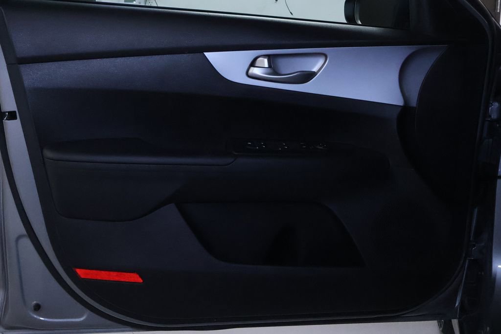 Used 2024 Kia Forte LXS image 11
