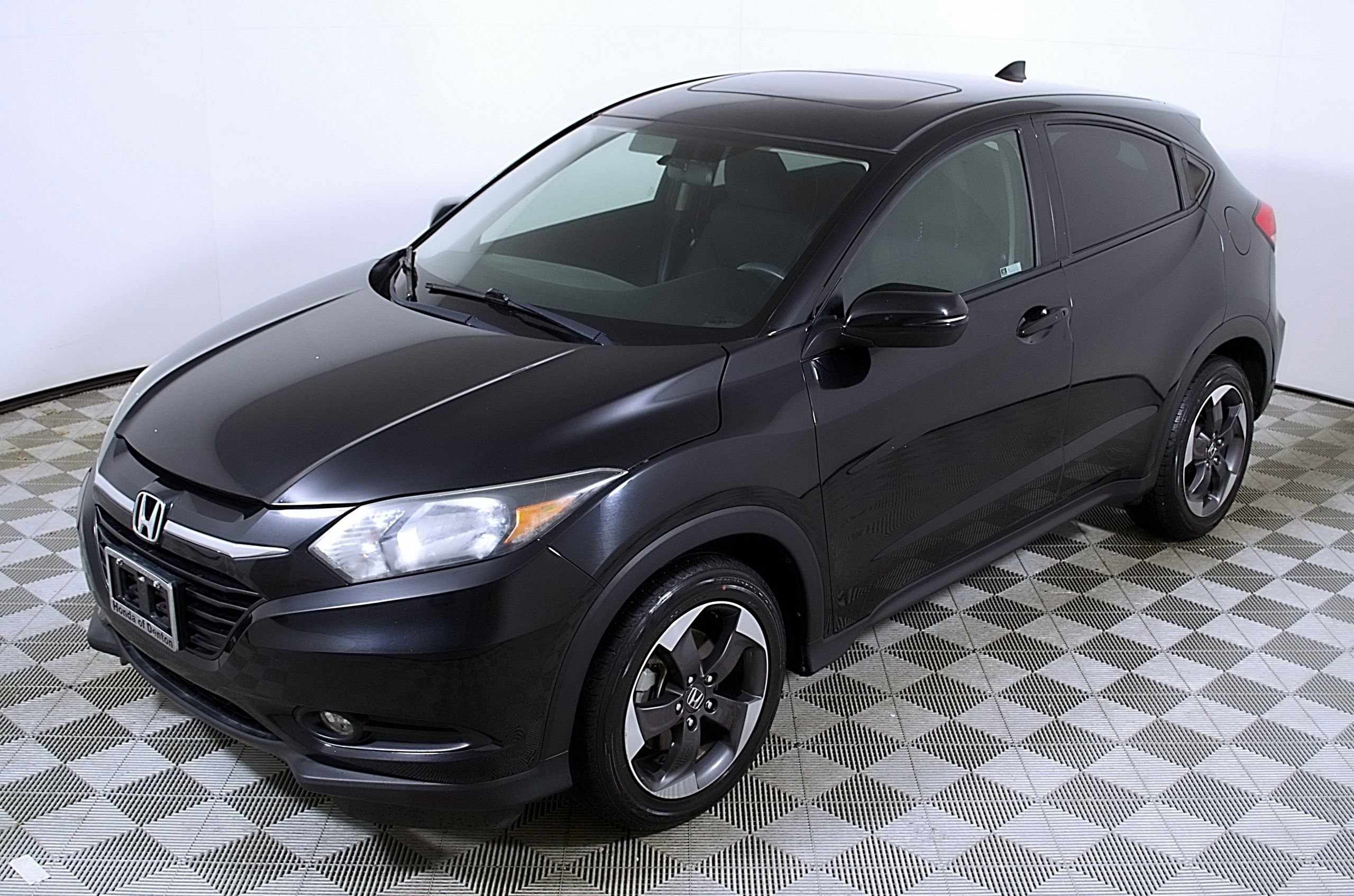 Used 2018 Honda HR-V EX image 3