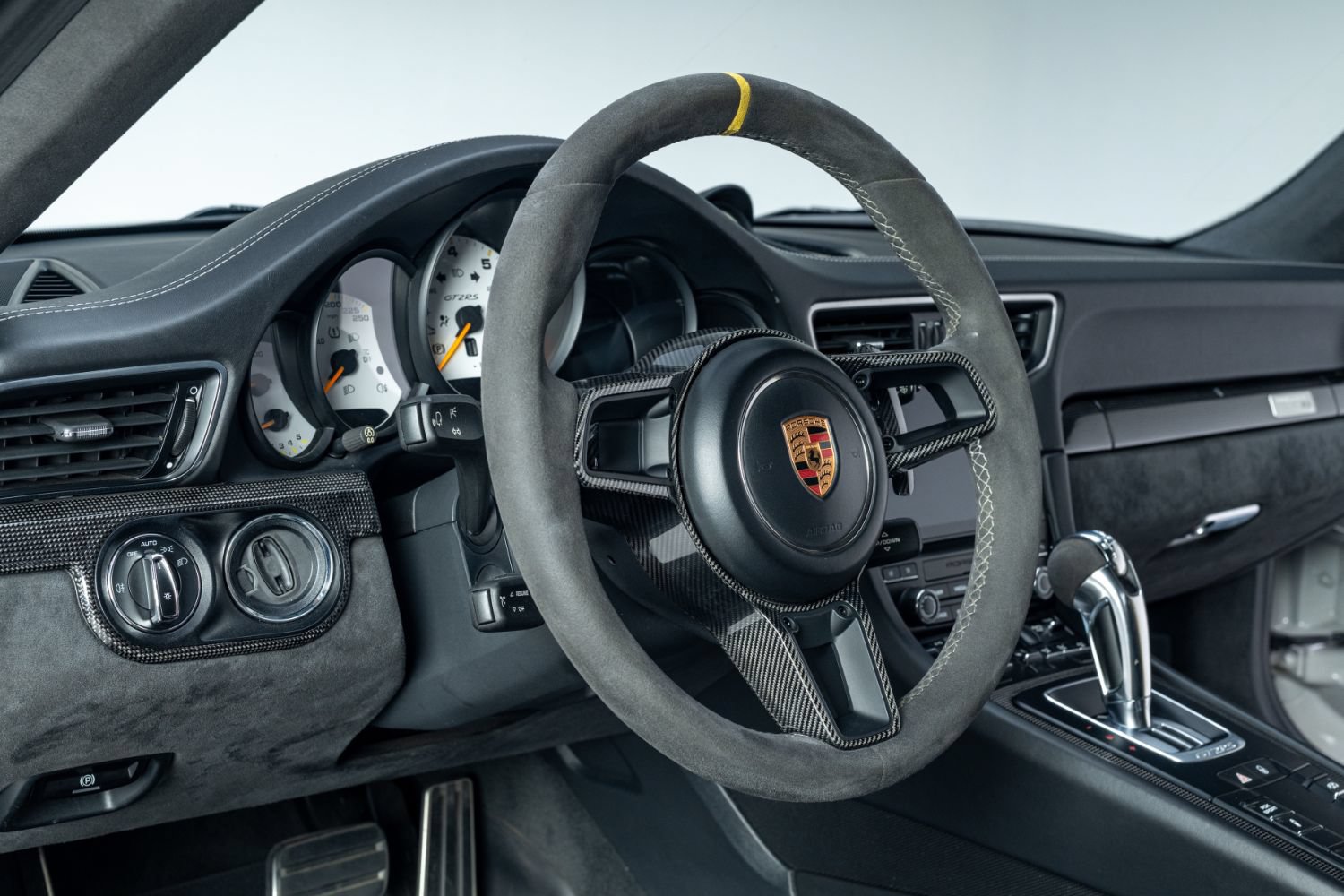 Used 2018 Porsche 911 GT2 RS RWD image 56