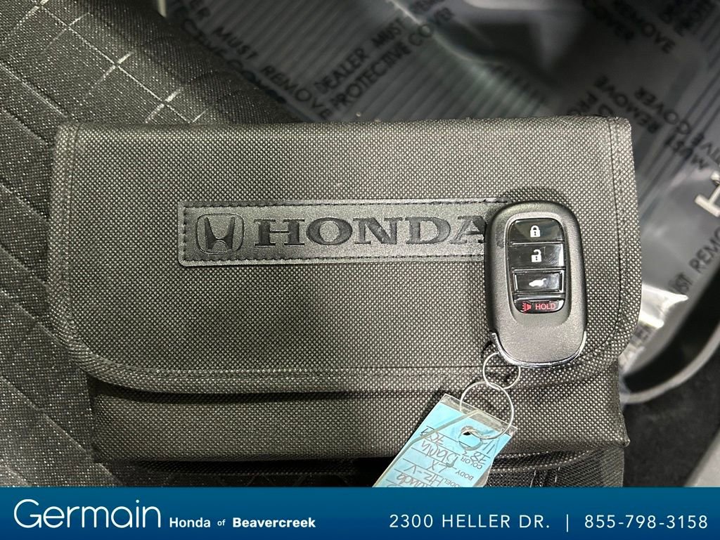 Used 2025 Honda HR-V LX image 32
