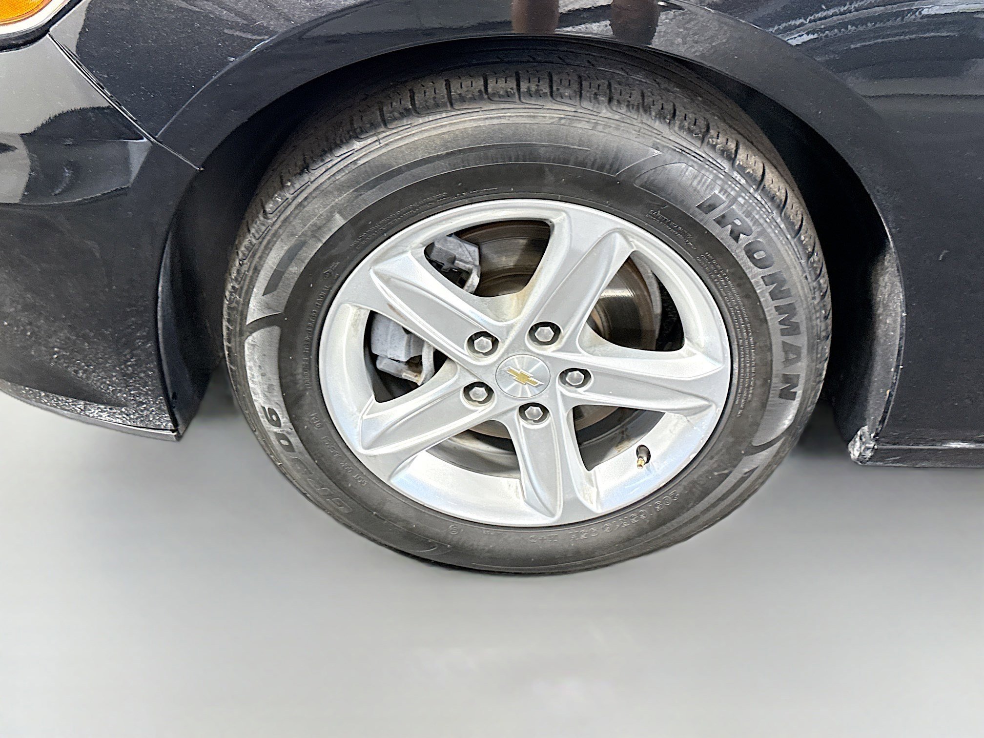 Used 2022 Chevrolet Malibu LT FWD image 38