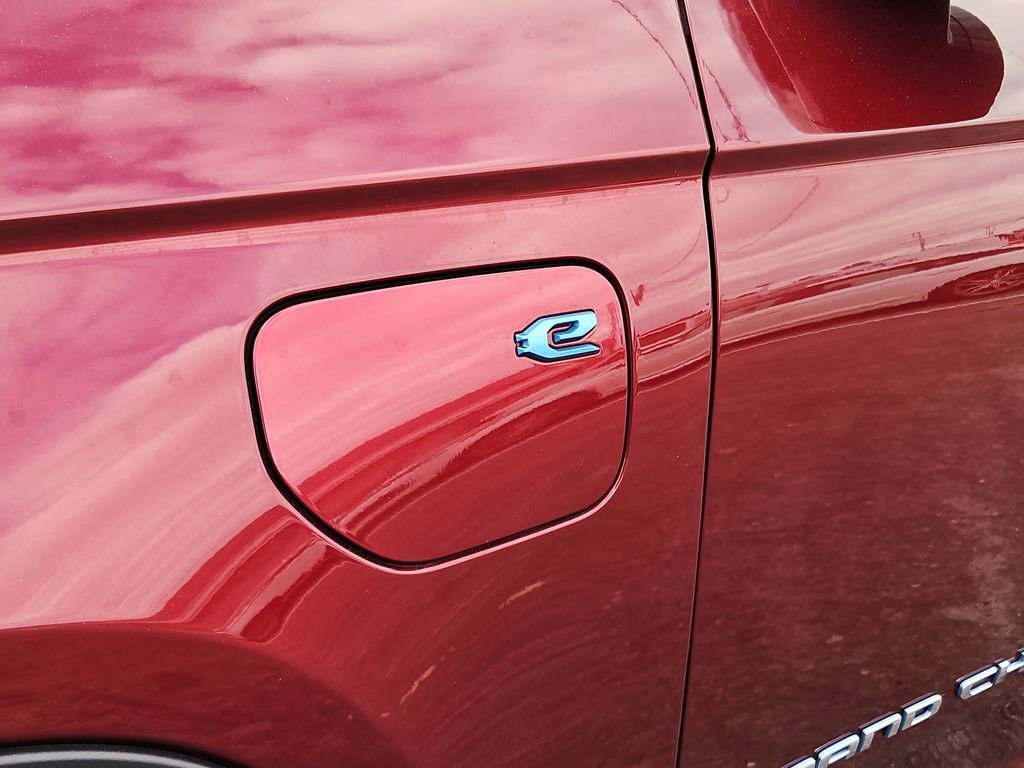 Used 2024 Jeep Grand Cherokee Limited 4xe image 39