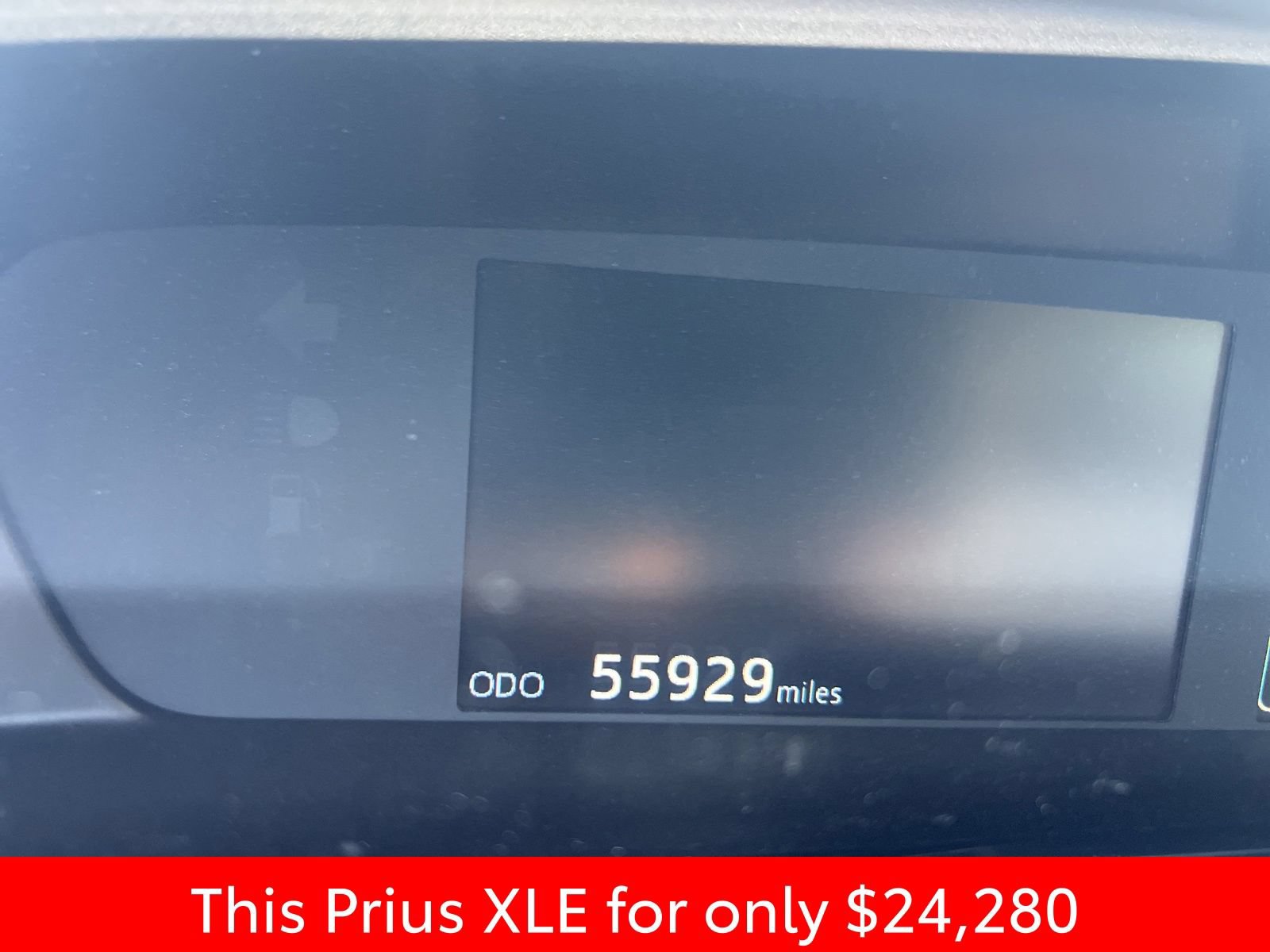 Used 2022 Toyota Prius XLE w/ Advanced Technology Package FWD image 11